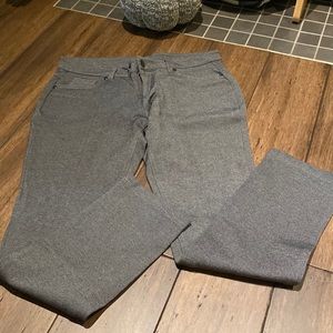 Pants gray like leggins size L but more S/m for me . Love nation